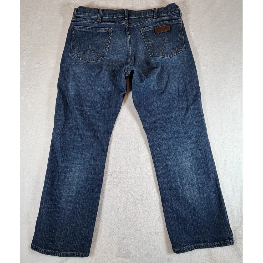 Wrangler Retro Relaxed Boot Cut Jeans Men's 38 x 30 Blue Denim Cowboy Western‎